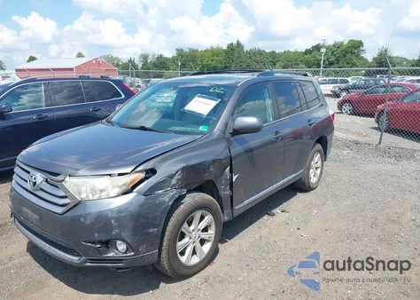 2011 Toyota Highlander Base V6 z USA, uszkodzony, nr VIN 5TDBK3EH9BS054027